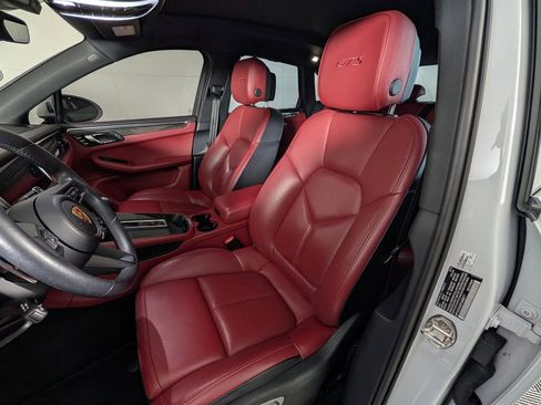 Certified 2023 Porsche Macan GTS AWD/4WD image 5