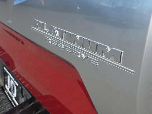 Used 2021 Nissan Titan Platinum Reserve w/ Moonroof Package image 8