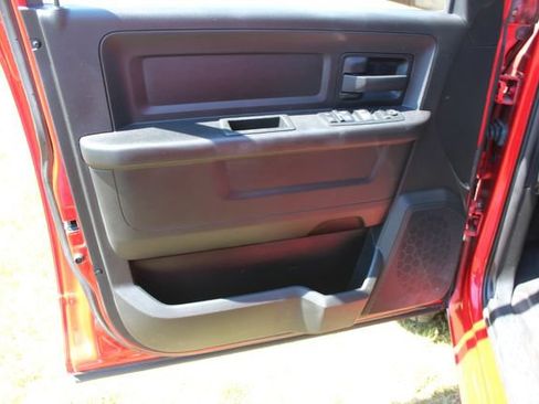 Used 2018 RAM 3500 Tradesman w/ Chrome Appearance Group AWD/4WD image 25