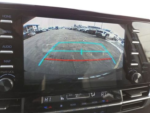 Used 2023 Toyota Sienna LE image 16