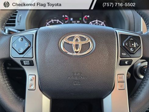 Used 2022 Toyota 4Runner SR5 Premium image 15