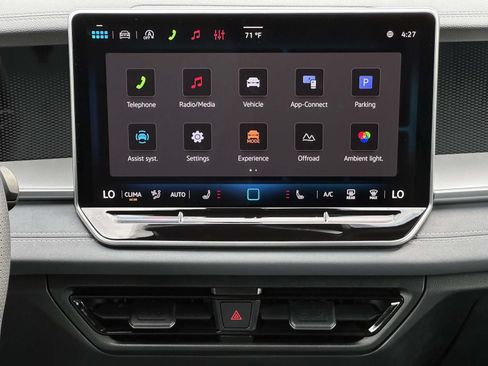 New 2026 Volkswagen Tiguan SE R-Line AWD/4WD image 17