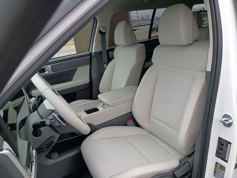 New 2026 Hyundai Santa Fe SE FWD image 17