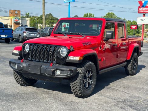 Used 2021 Jeep Gladiator Sport AWD/4WD image 2