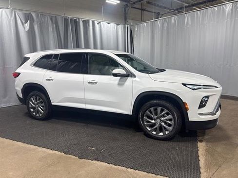 New 2026 Buick Enclave Preferred image 5