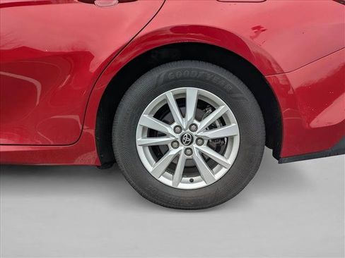 Used 2025 Toyota Camry LE image 13
