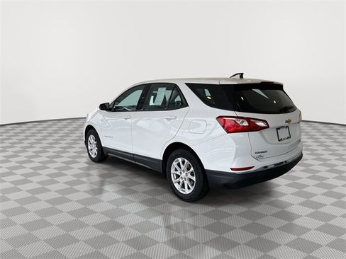 Used 2018 Chevrolet Equinox LS image 7