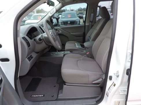 Used 2021 Nissan Frontier SV image 15