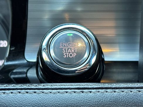 Used 2020 Lincoln Corsair FWD w/ Equipment Group 101A image 22