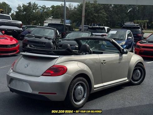 Used 2013 Volkswagen Beetle 2.5 FWD image 6
