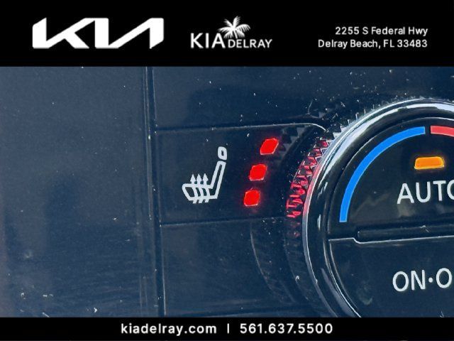 Used 2024 Nissan Pathfinder SL AWD/4WD image 23