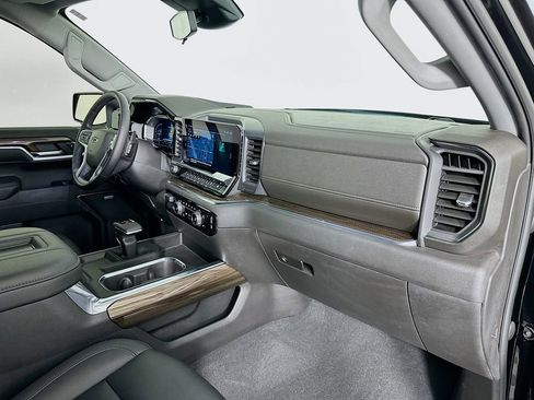 Used 2022 Chevrolet Silverado 1500 RST image 30