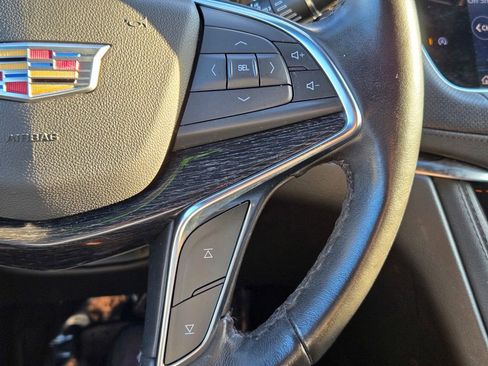 Used 2023 Cadillac XT5 Premium Luxury image 18