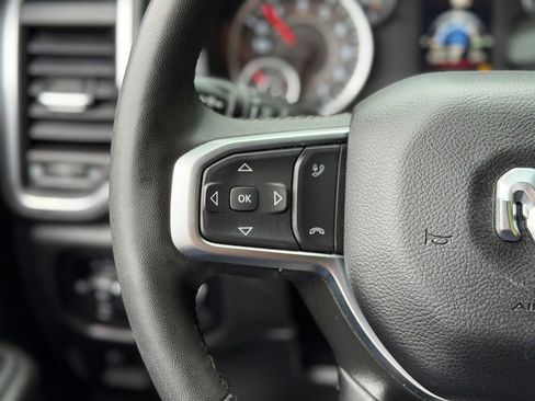 Used 2025 RAM 1500 Big Horn AWD/4WD image 8