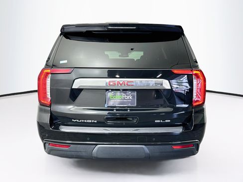 Used 2023 GMC Yukon SLE w/ Gmc Pro Safety Plus Package RWD image 7