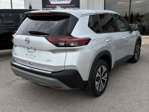 Used 2022 Nissan Rogue SV FWD image 21