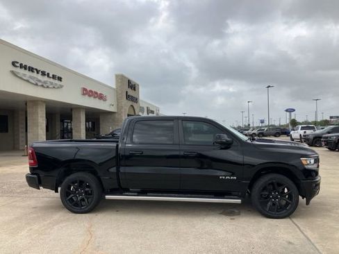 Used 2024 RAM 1500 Laramie AWD/4WD image 6
