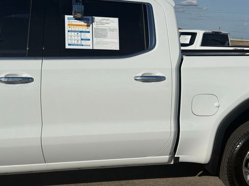 Used 2023 GMC Sierra 1500 SLT image 17