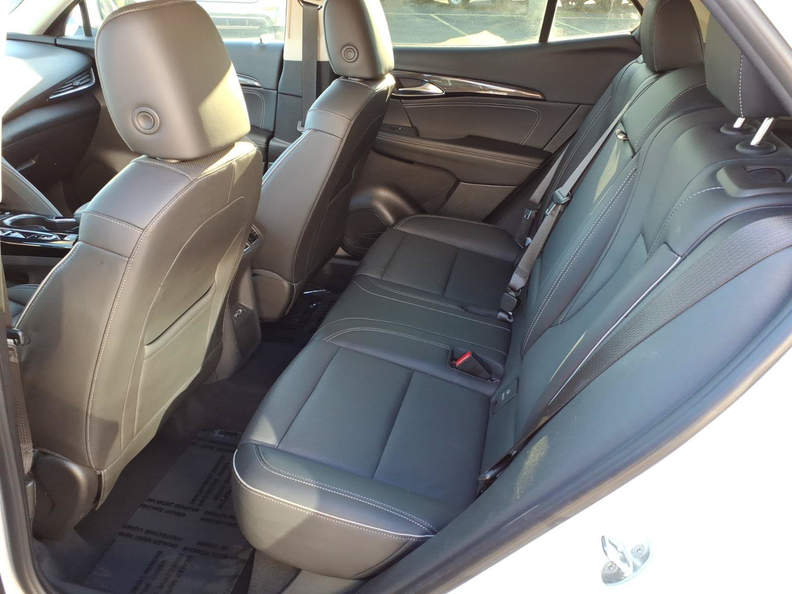 Used 2023 Buick Envision Essence AWD/4WD image 6