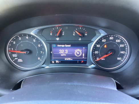 Used 2024 GMC Terrain SLE image 22