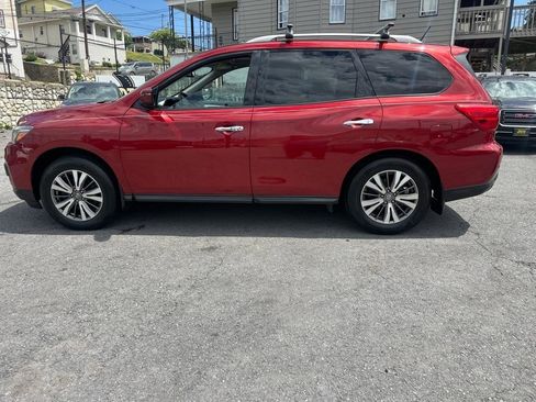 Used 2017 Nissan Pathfinder SL w/ SL Premium Package AWD/4WD image 6