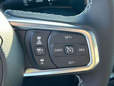 New 2025 Jeep Wrangler Unlimited Sahara w/ Safety Group AWD/4WD image 27