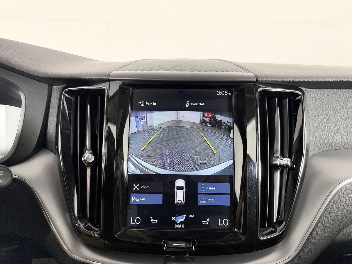 Used 2019 Volvo XC60 T5 Momentum w/ Premium Package AWD/4WD image 65