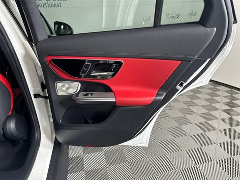 Certified 2025 Mercedes-Benz GLC 300 4MATIC image 18