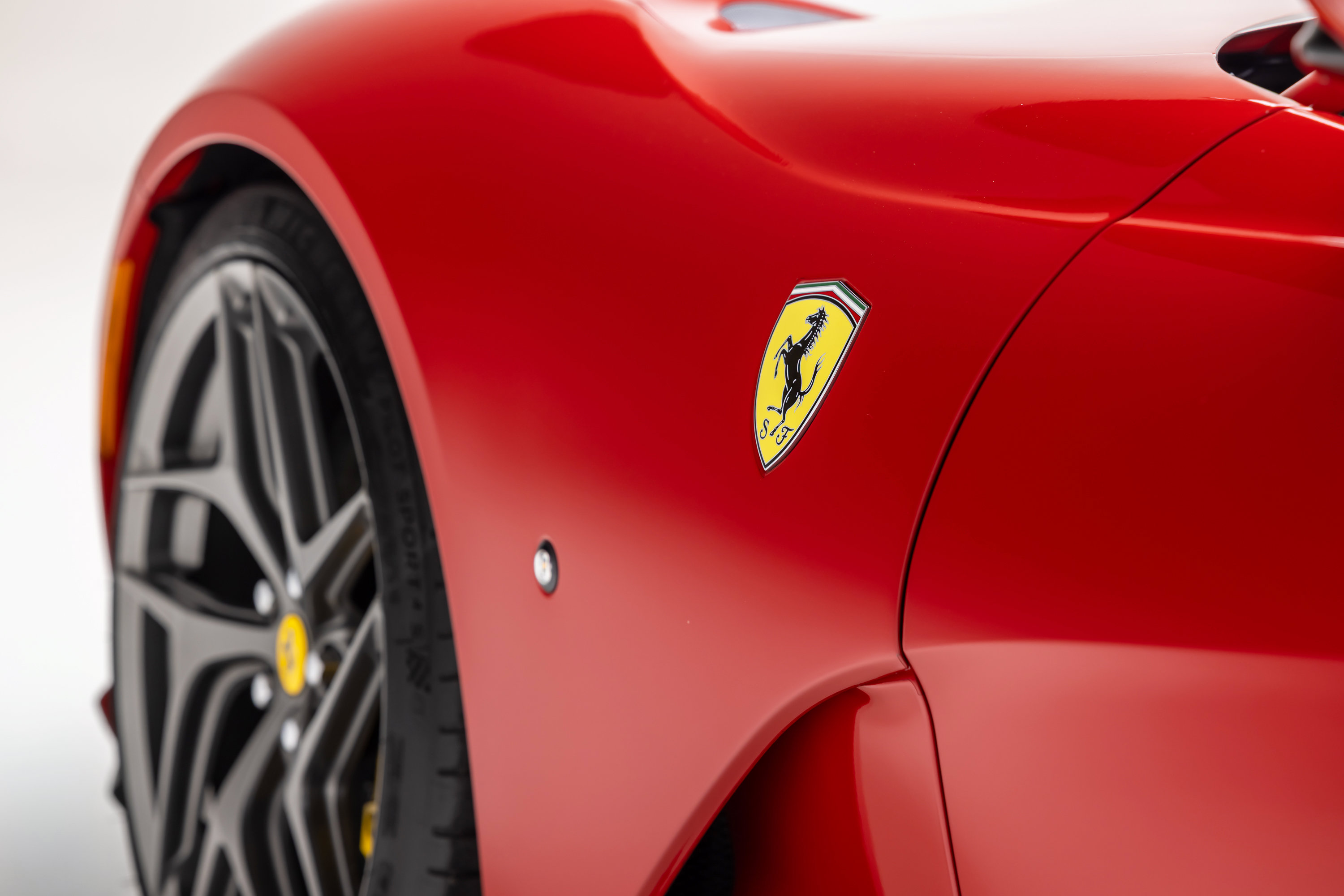 Certified 2020 Ferrari 812 Superfast RWD image 15