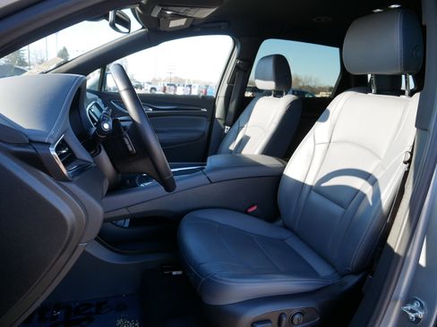 Used 2023 Buick Enclave Essence image 34
