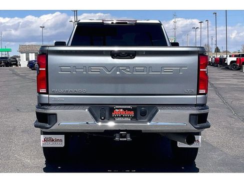 Used 2025 Chevrolet Silverado 3500 LTZ image 4