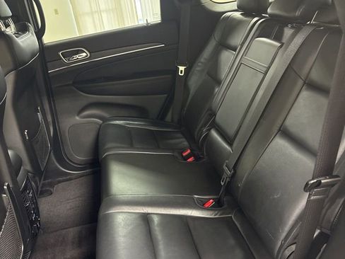 Used 2018 Jeep Grand Cherokee Limited image 21