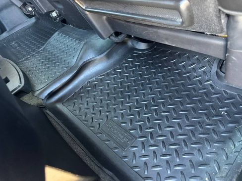 Used 2012 Chevrolet Tahoe LTZ image 30