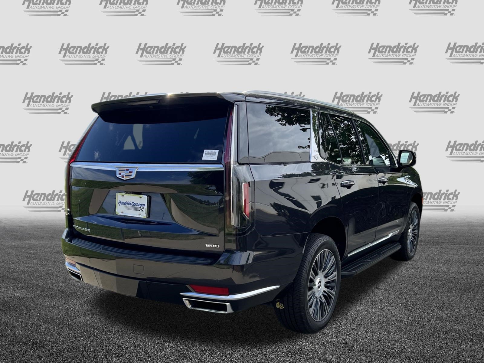 Used 2023 Cadillac Escalade Premium Luxury w/ LPO, Illumination Package AWD/4WD image 9