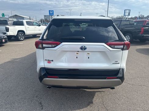Used 2024 Toyota RAV4 SE w/ Convenience Package image 6
