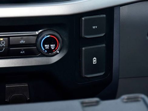 Used 2023 Ford F150 XLT image 23