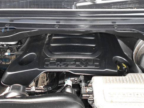 Used 2022 RAM 1500 Big Horn AWD/4WD image 5