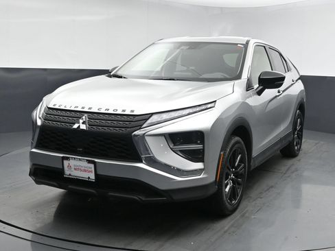 Used 2023 Mitsubishi Eclipse Cross LE AWD/4WD image 20