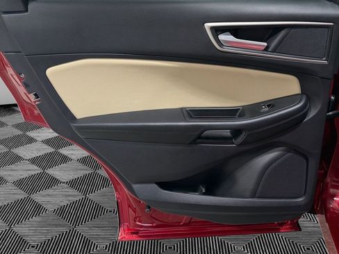 Used 2021 Ford Edge SEL w/ Convenience Package image 20