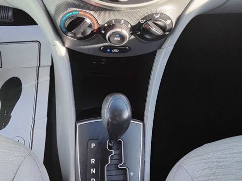 Used 2017 Hyundai Accent SE image 11