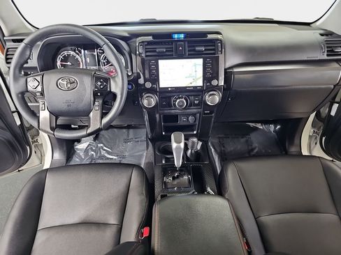 Used 2023 Toyota 4Runner TRD Off-Road Premium w/ Moonroof Package AWD/4WD image 10