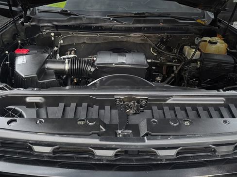 Used 2020 Chevrolet Silverado 2500 Custom w/ Custom Value Package image 31