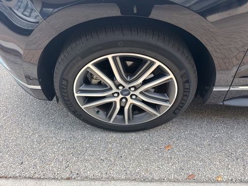 Used 2019 Ford Edge Titanium w/ Equipment Group 301A AWD/4WD image 12