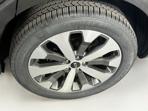 Used 2021 Kia Telluride S image 33