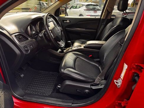 Used 2020 Dodge Journey Crossroad FWD image 9