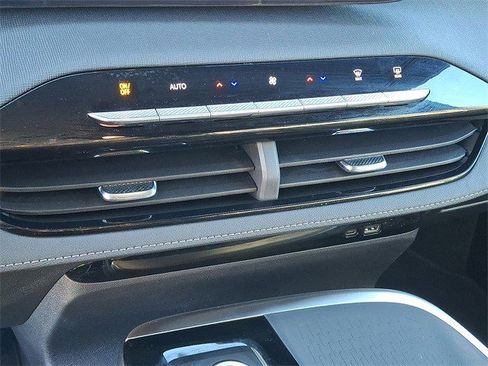 Certified 2025 Buick Enclave Preferred image 16