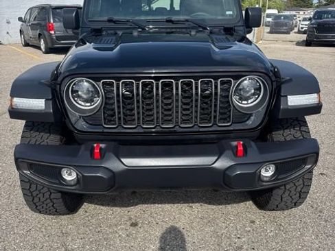 Used 2026 Jeep Gladiator Rubicon AWD/4WD image 2
