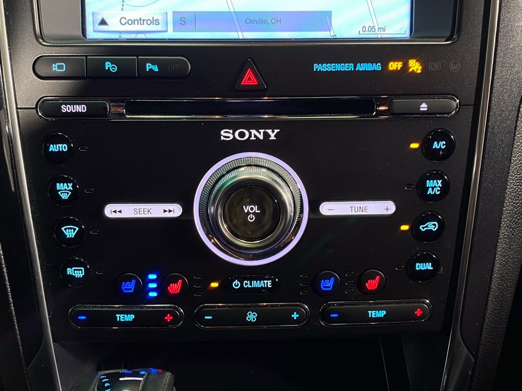 Used 2017 Ford Explorer Limited w/ Equipment Group 301A AWD/4WD image 26