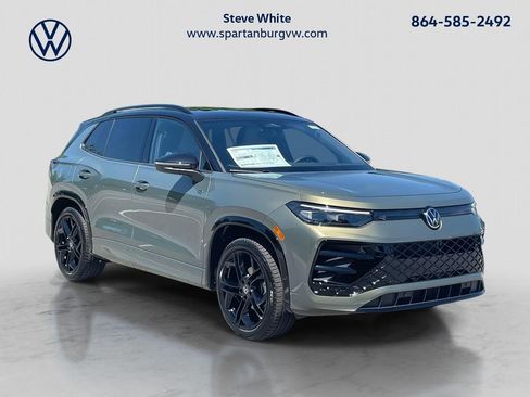 New 2026 Volkswagen Tiguan SE R-Line FWD image 1