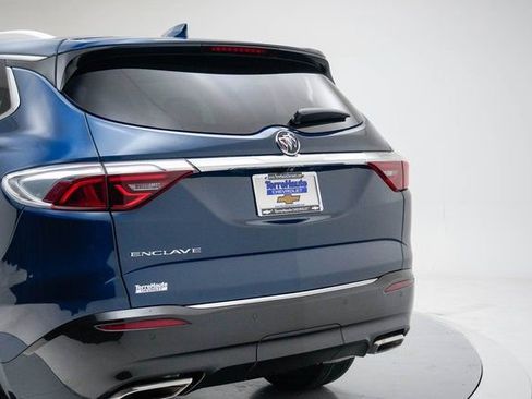 Used 2023 Buick Enclave Essence w/ Experience Buick Package image 10